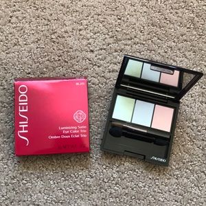 Shiseido eyeshadow luminizing  trio NIB